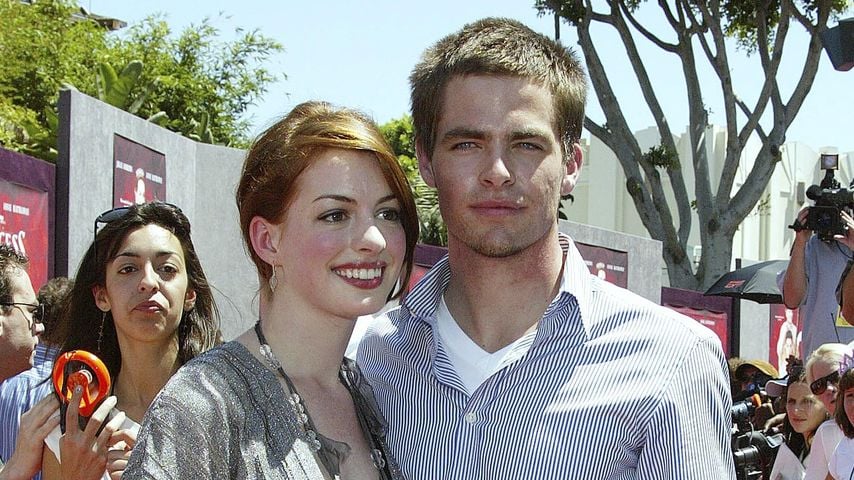 Chris Pine und Anne Hathaway bei der Filmpremiere von "Plötzlich Prinzessin 2"