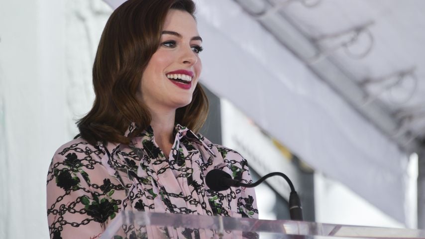 Anne Hathaway