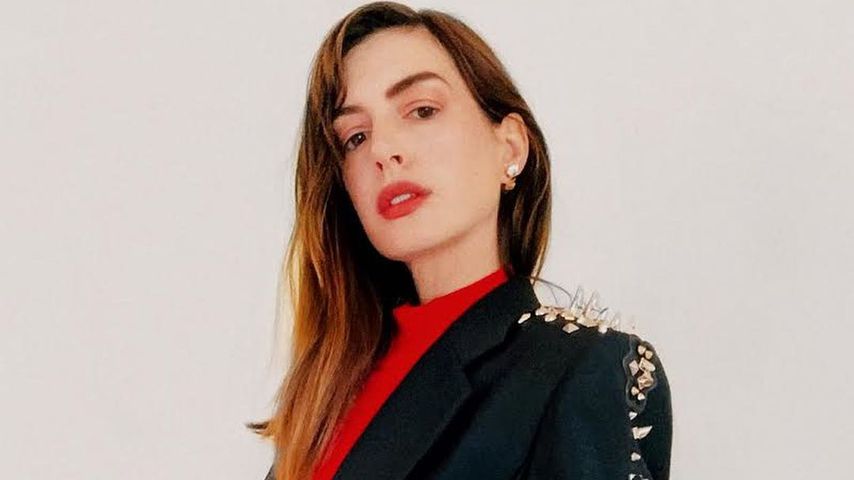 Anne Hathaway, 2021
