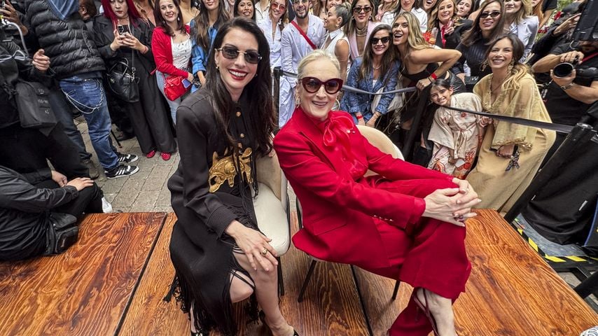 Anne Hathaway und Meryl Streep bei einer Pressekonferenz zu "Der Teufel trägt Prada 2" in der Casa Azul in Mexiko-Stadt