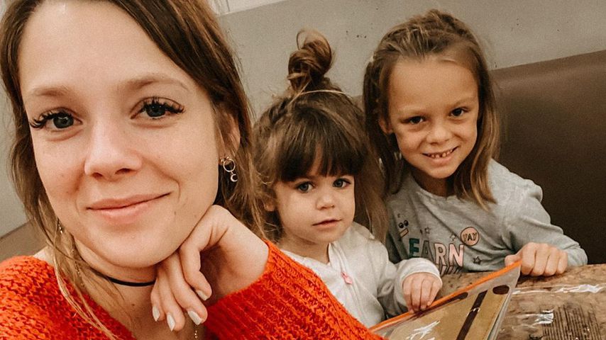 Anne Wünsche mit ihren Töchtern