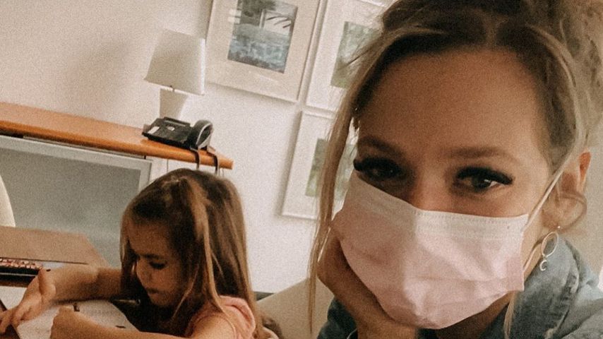 Anne Wünsche mit ihrer Tochter Juna