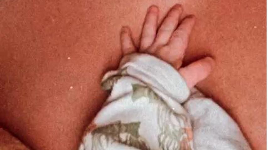 Annemarie Eilfeld mit ihrem Baby