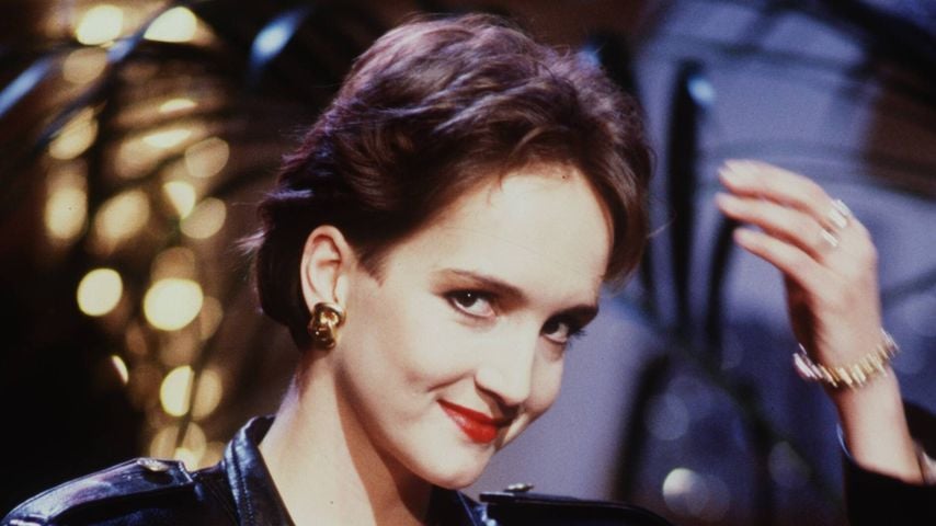 Anouschka Renzi, Juni 1988