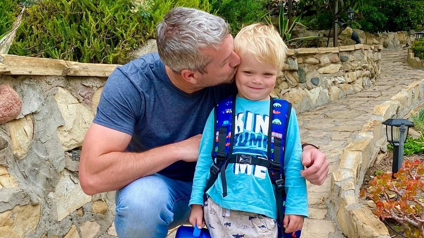 Stolzer Dad: Ant Ansteads Sohn geht schon in die Schule