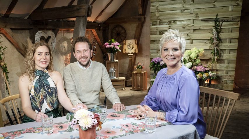 Antje, Arne und Inka Bause beim "Bauer sucht Frau"-Wiedersehen