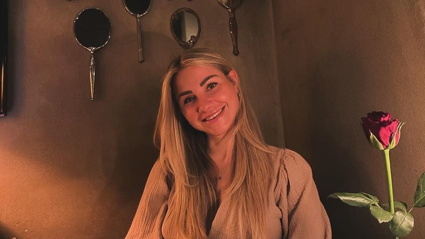Antonia Elena, Influencerin