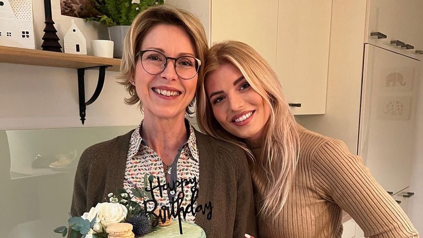 Antonia Hemmer mit ihrer Mama im Februar 2023