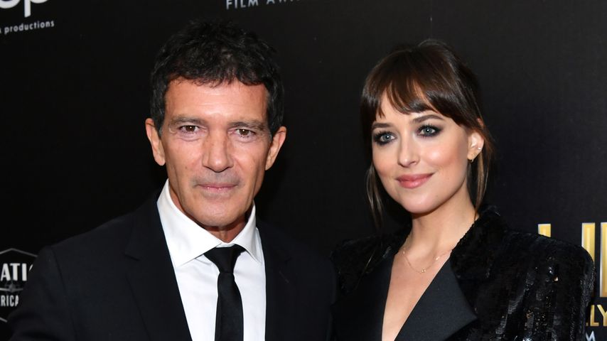Antonio Banderas und Dakota Johnson im November 2019 in Beverly Hills