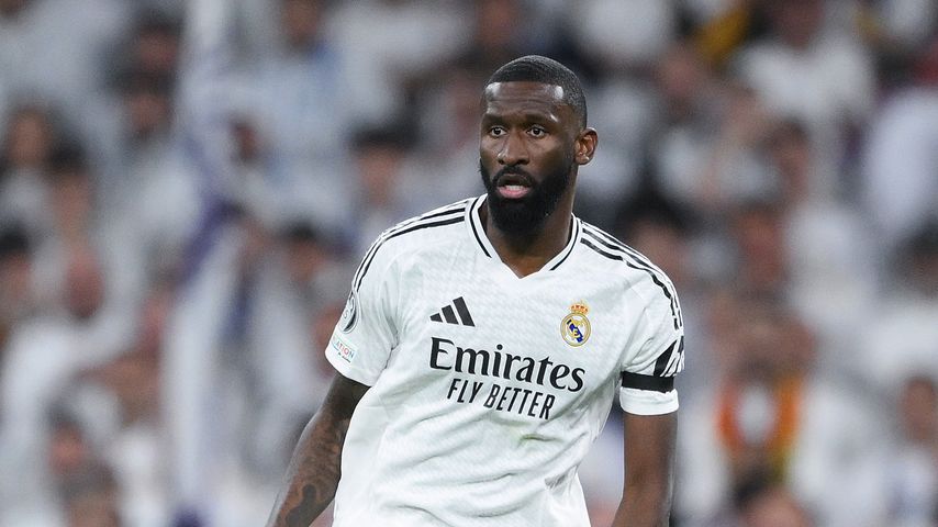 Rote Karte: Antonio Rüdiger wirft nach dem Schiedsrichter
