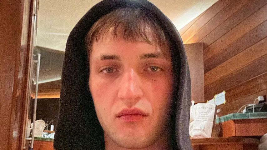 Anwar Hadid, Model