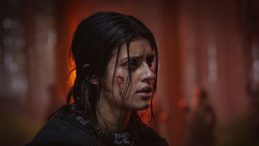 Anya Chalotra als Yennefer in "The Witcher"