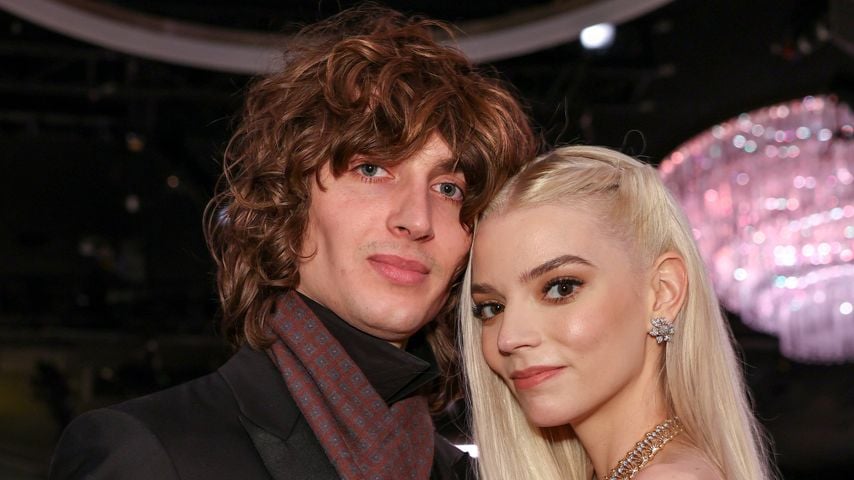 Malcolm McRae und Anya Taylor-Joy bei den Golden Globes