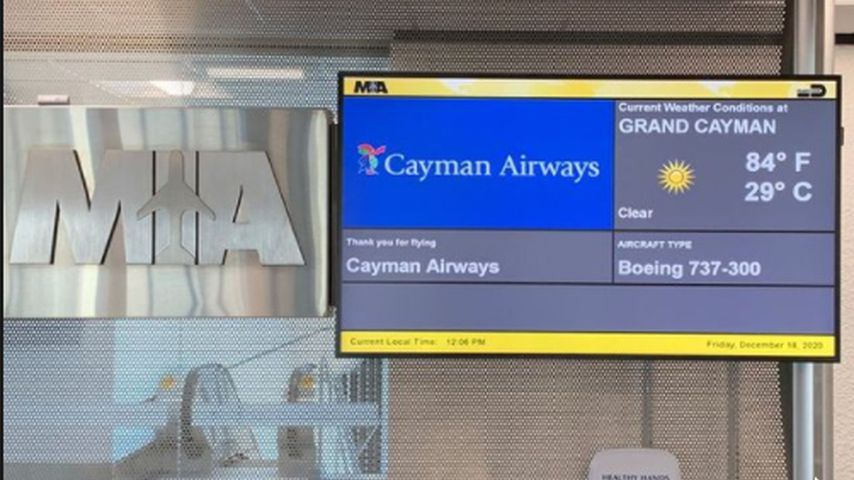 Anzeigetafel für einen Flug nach Grand Cayman