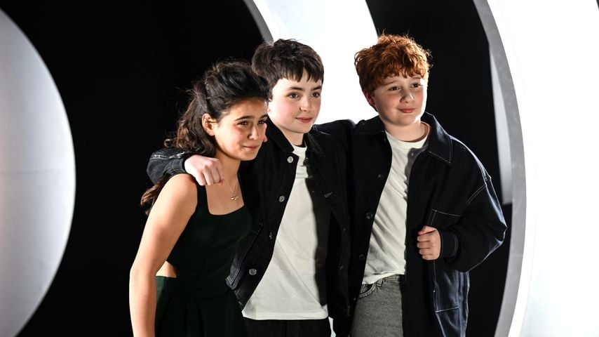 Arabella Stanton, Dominic McLaughlin und Alastair Stout bei der HBO-Max-Launch-Party in der Queen Elizabeth Hall, London