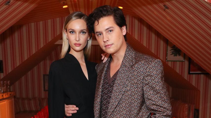 Pärchen-Debüt! Cole Sprouse mit Model-Freundin Ari auf Event