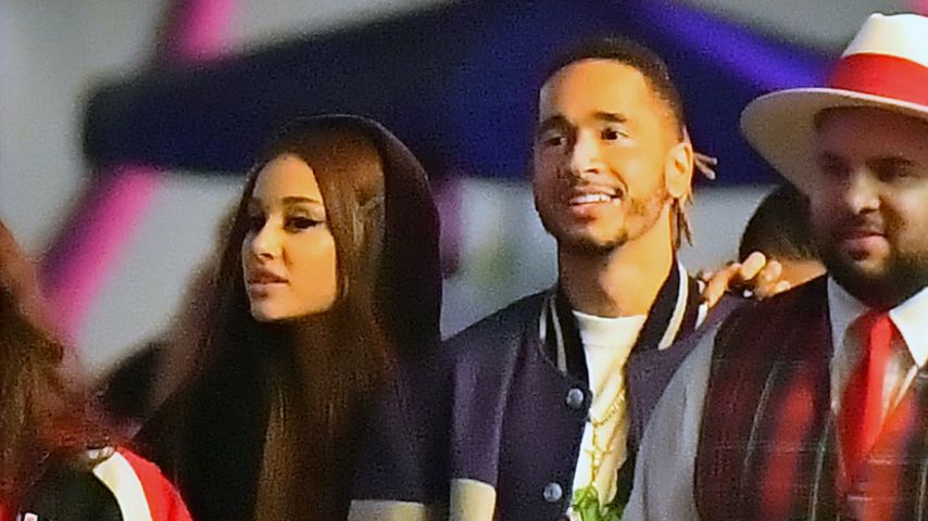 Ariana Grande und Mikey Foster in Disneyland