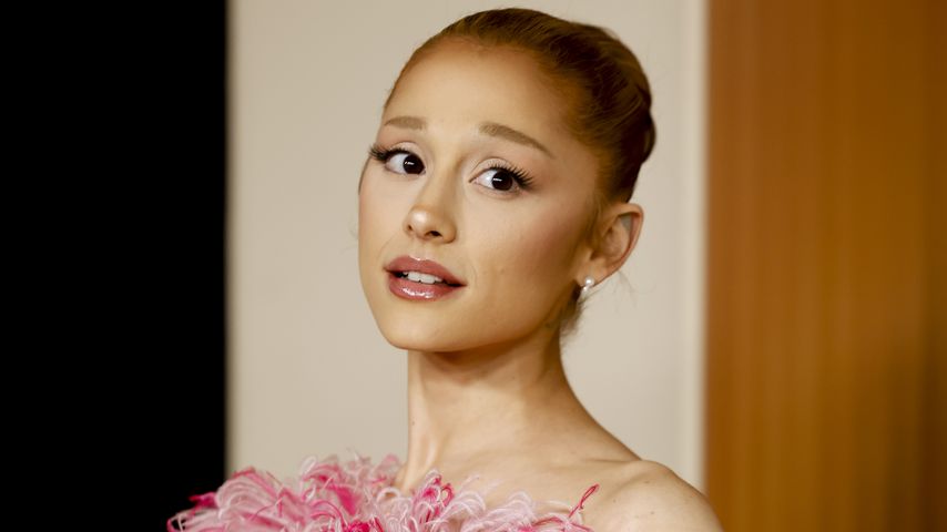 Laut TikTok-Gerüchten soll Ariana Grande schwanger sein