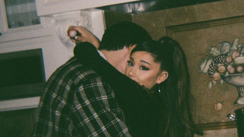 Ariana Grande mit ihrem Mann Dalton Gomez