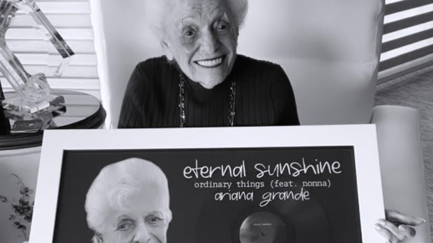 Ariana Grandes Oma Nonna, April 2024