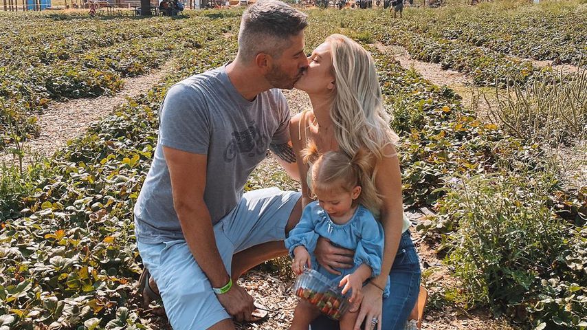 Arie Luyendyk, Jr. mit seiner Frau Lauren und Tochter Alessi