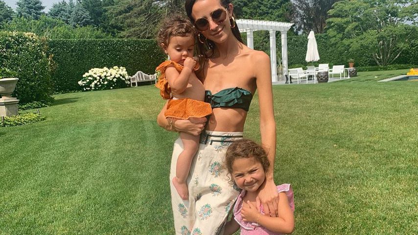 Arielle Charnas und ihre Kinder