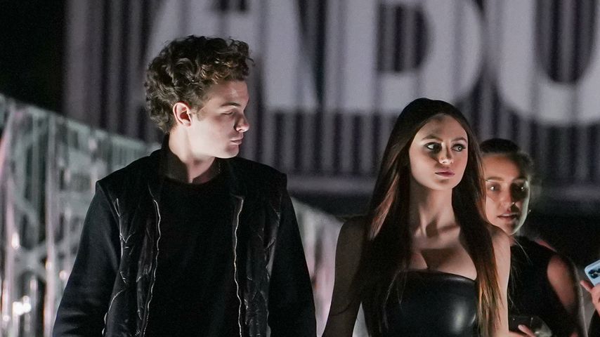 Hand in Hand: Leni Klum und ihr Freund zeigen sich bei Event