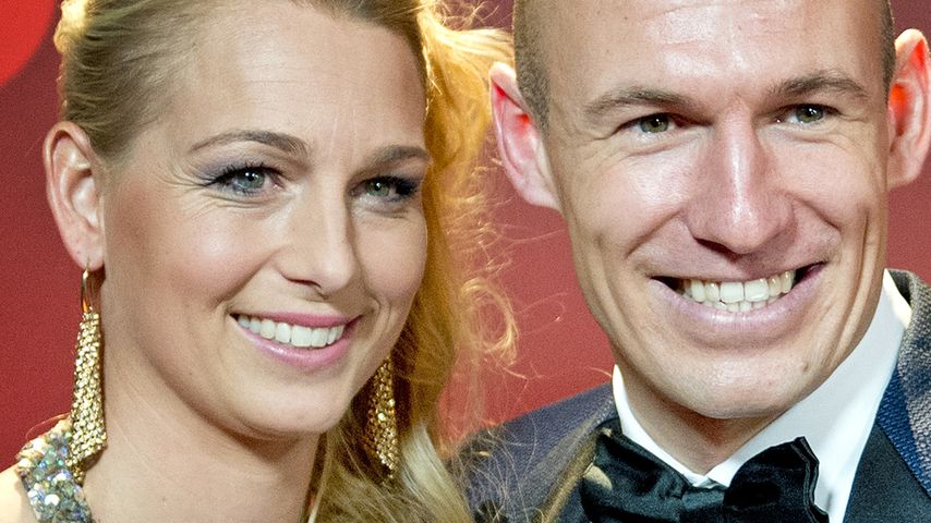 Arjen Robben umjubelt van Gaals "goldenen Willi"