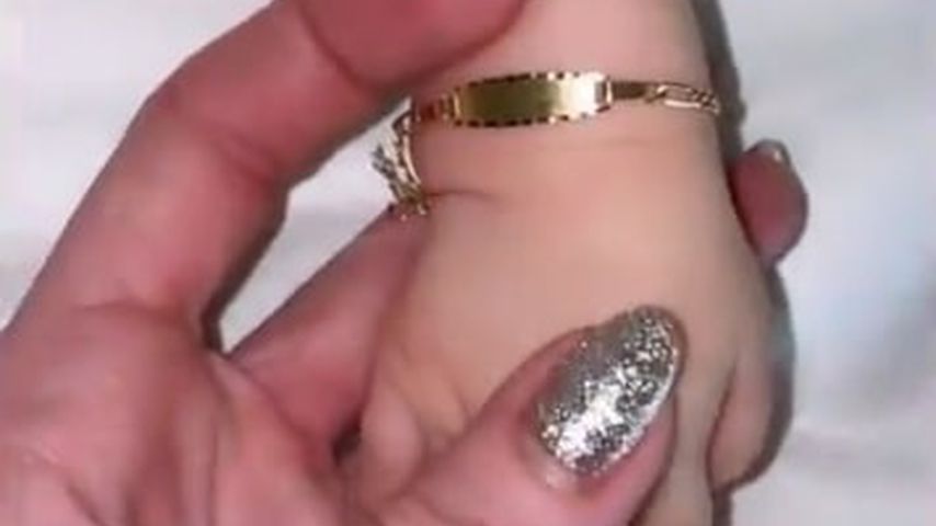 Armband von Georgina Fleurs Tochter