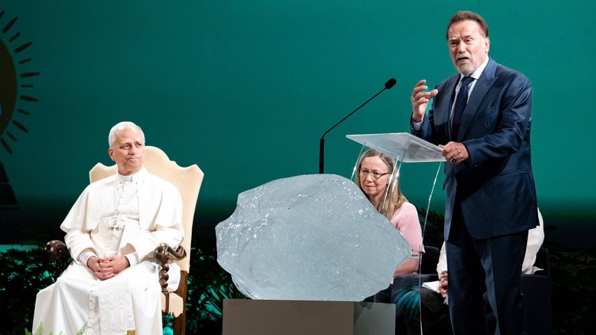 Arndold Schwarzenegger erzählt von Treffen mit Papst Leo
