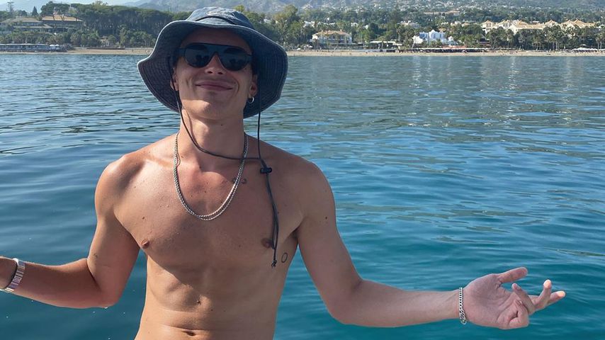 So heiß ist Netflix-"Élite"-Star Arón Piper als Oben-ohne-DJ