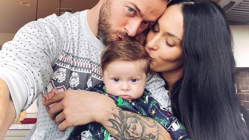 Artem Chigvintsev, Nikki Bella und ihr Sohn Matteo im Dezember 2020