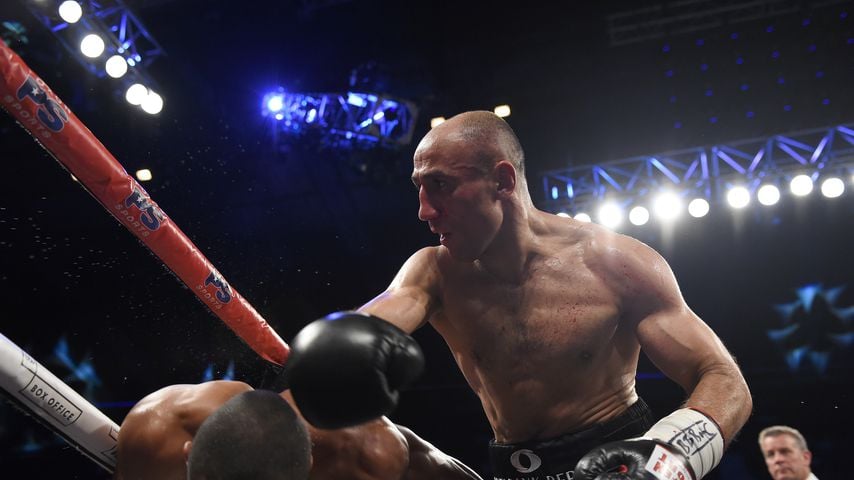 Arthur Abraham kämpft in der Wembley Arena gegen Chris Eubank Jr., 2017