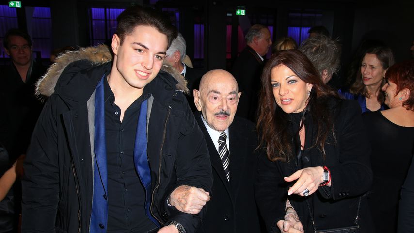 Artur Brauner (M.) mit seinem Enkel David Zechbauer und seiner Tochter Alice Brauner