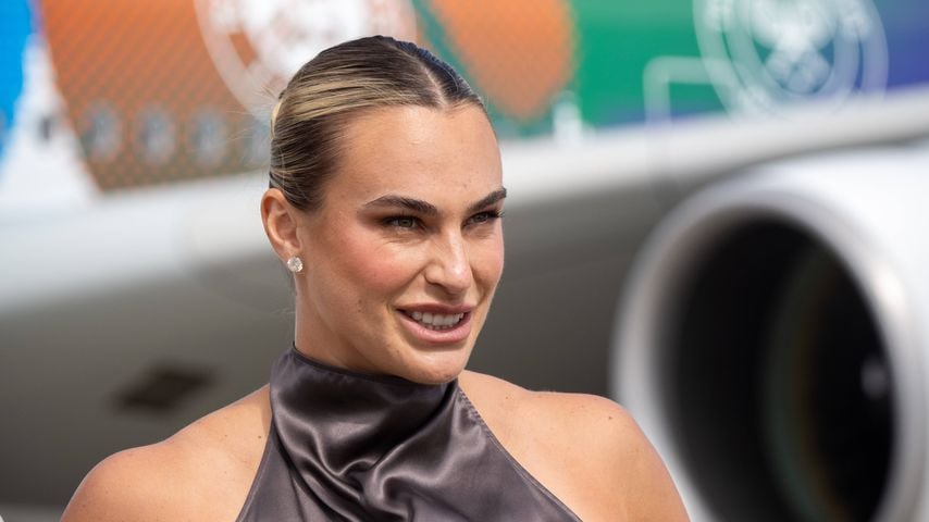 Aryna Sabalenka bei ihrer Ankunft in Melbourne 2026