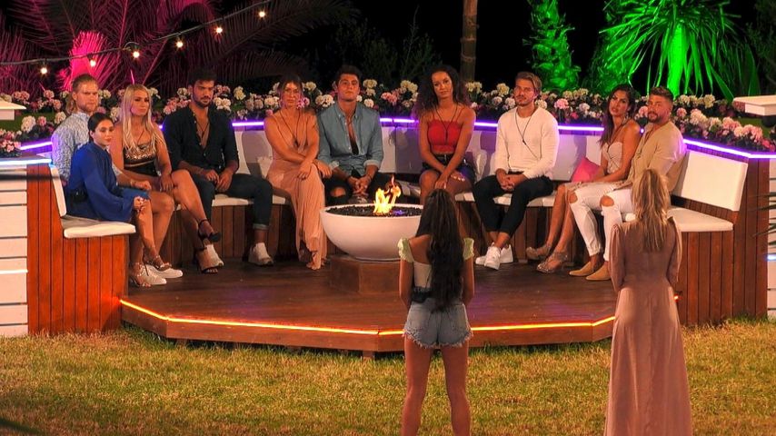 Die Paarzeremonie bei "Love Island"