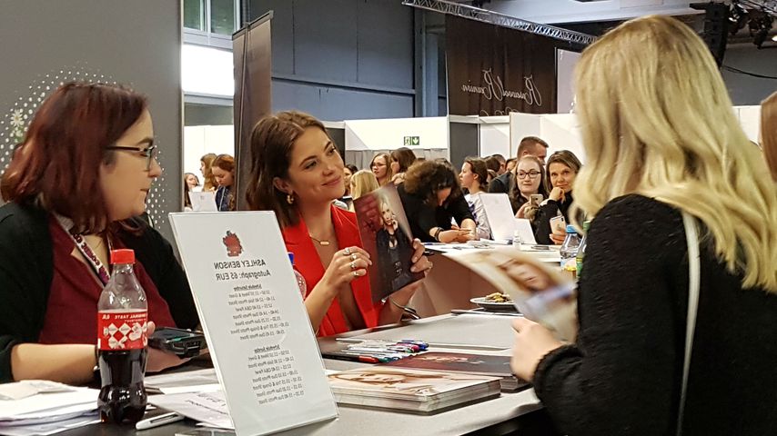 Ashley Benson auf der deutschen Comic Con in Dortmund
