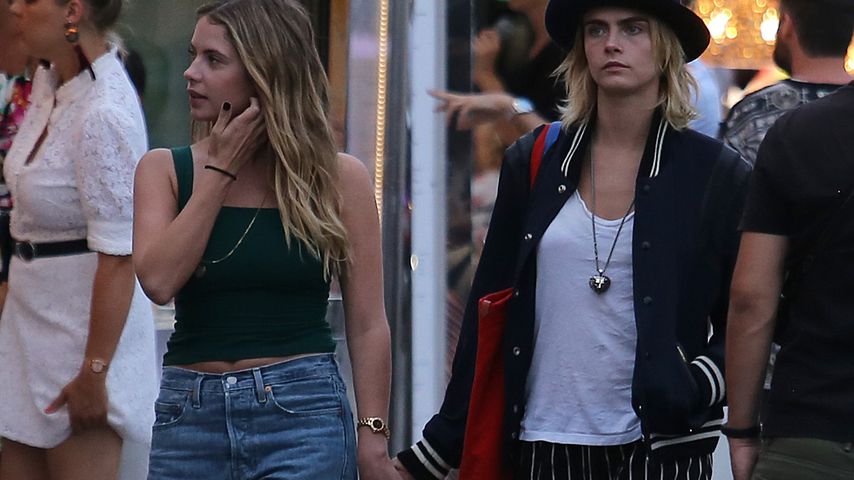 Schauspielerin Ashley Benson und Model Cara Delevingne