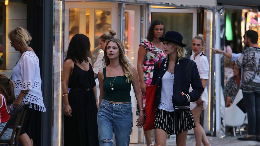 Liebes-Trip: Ashley Benson und Cara Delevingne in Frankreich