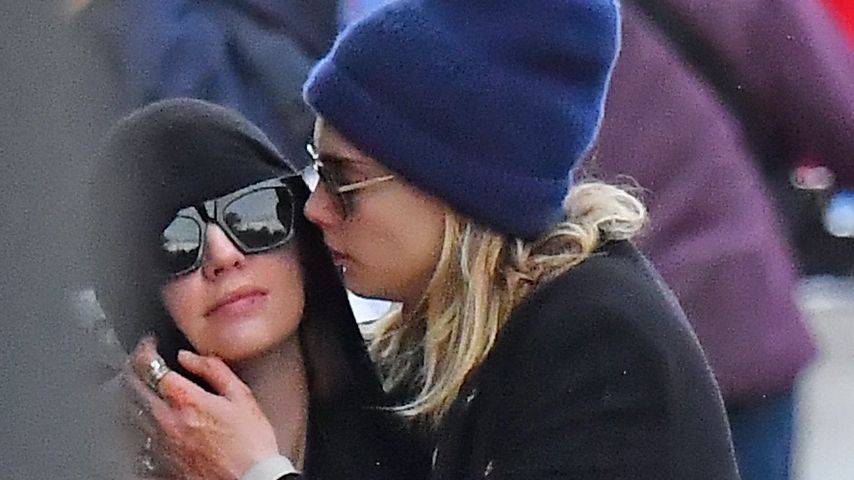 Inkognito-Turtelei: Cara Delevingne & Ashley total verknallt