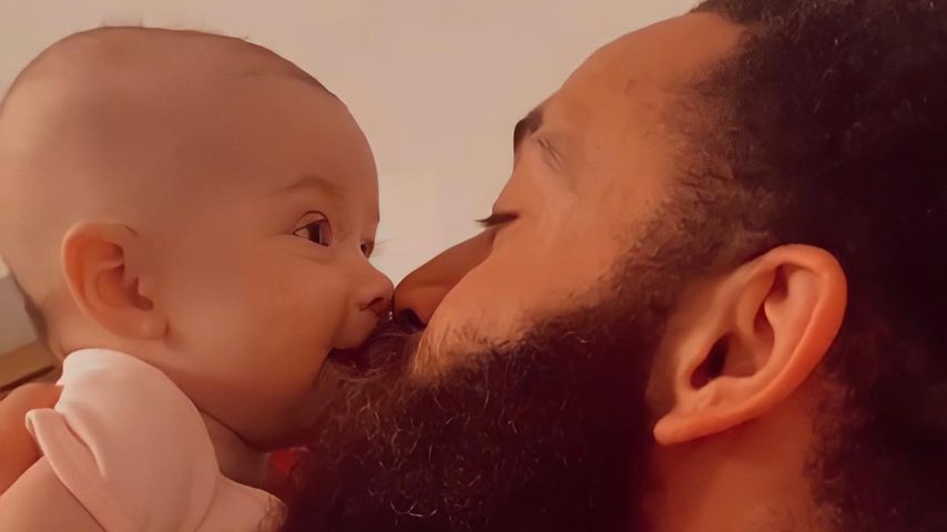 Ashley Cain mit seiner verstorbenen Tochter Azaylia