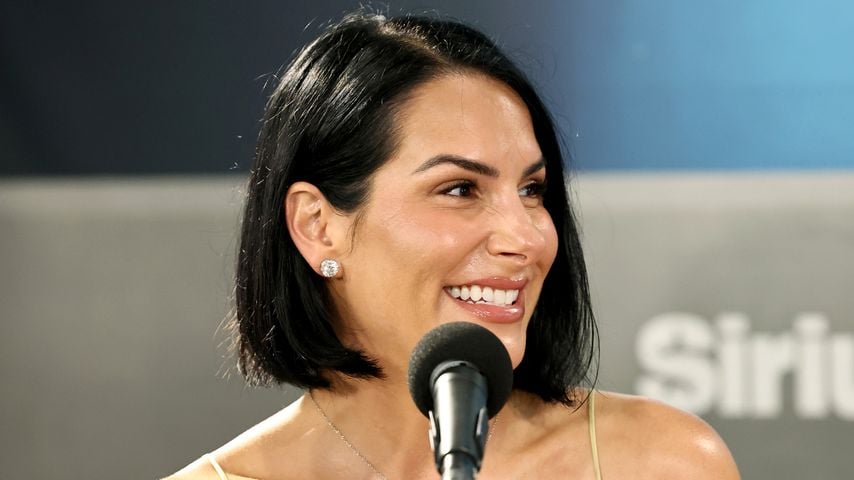 Alix Earles Stiefmutter spricht über Escort-Vergangenheit
