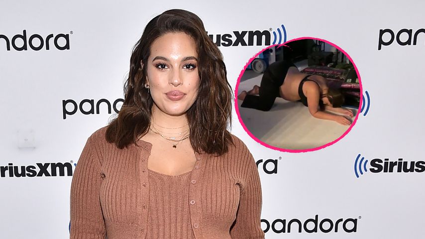Schwanger-Stretching: Ashley Graham dehnt sich mit XL-Bauch