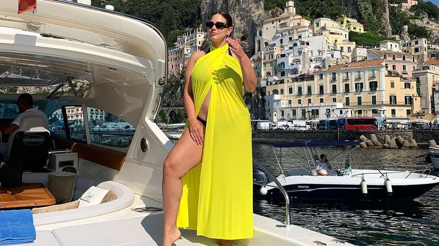 Ashley Graham im Juli 2019 in Italien