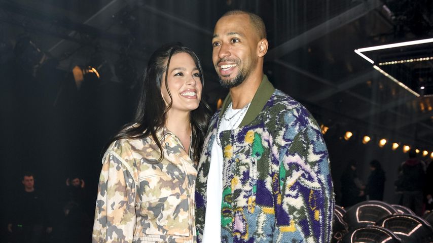 Ashley Graham und Justin Ervin turteln auf der Fashion Week