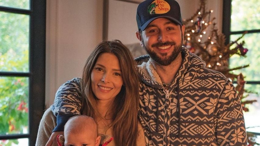Ashley Greene mit Tochter Kinsgley und Paul Khoury, 2022