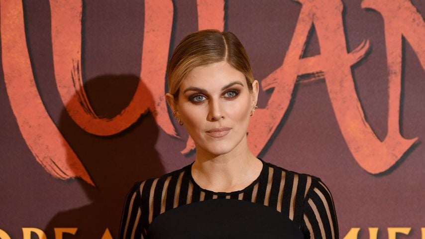 Ashley James bei der "Mulan"-Premiere in London, März 2020