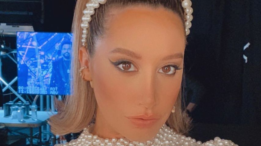 Schwangere Ashley Tisdale punktet im eleganten Perlenkleid