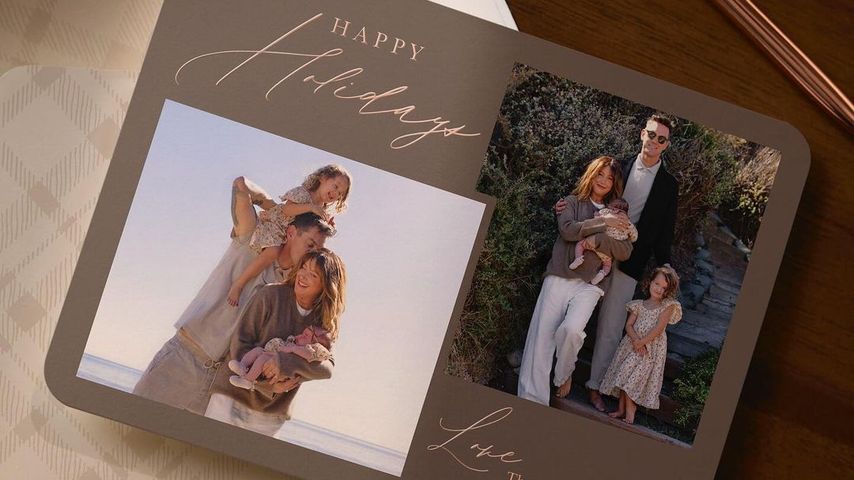 Ashley Tisdale mit Ehemann Christopher French und den Töchtern Jupiter und Emerson.