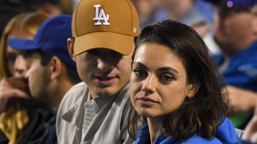 Ashton Kutcher und Mila Kunis im Baseball-Stadion in Los Angeles